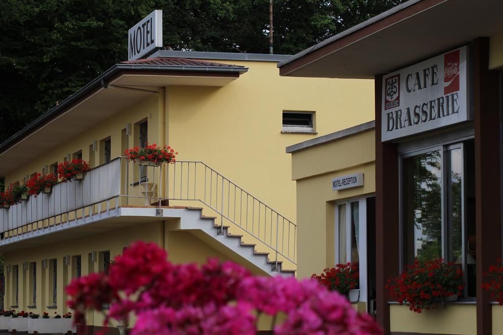 Hotel Drive In Motel Capellen Εξωτερικό φωτογραφία